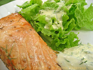 Grilled Salmon with Dill Sauce and Salad